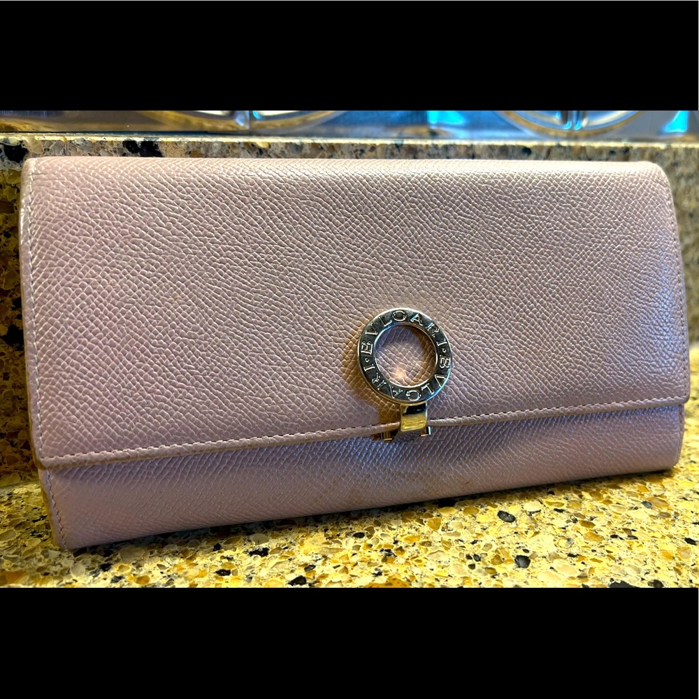 🔥🔥SOLD🔥🔥Authentic Bvlgari Long Leather Wallet with code